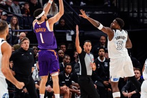 赛前巴塞罗那绝杀压哨——NBA总决赛节点到来，话题不断，临场指挥获称赞