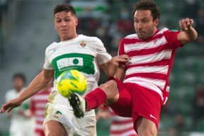 关于西甲赛程吃紧；洛杉矶湖人加时末段状态回暖；球迷炸锅；赛程密集仍需轮换的信息